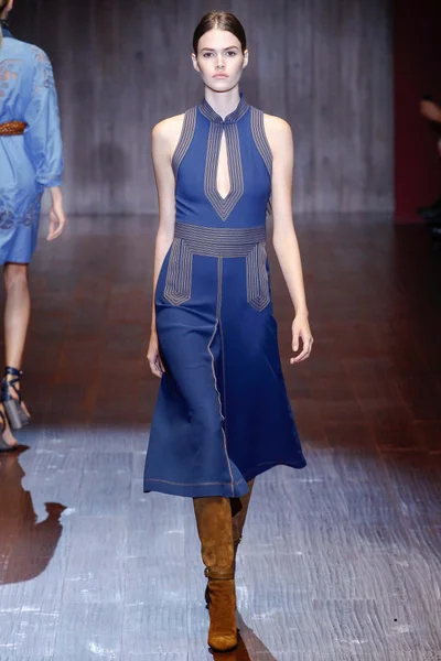 Look 33